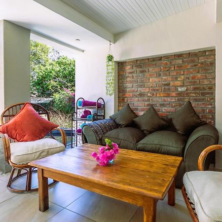 Absolute Bosch Guest House Stellenbosch Ngoại thất bức ảnh